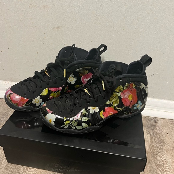 Foamposites Floral - Picture 1 of 9